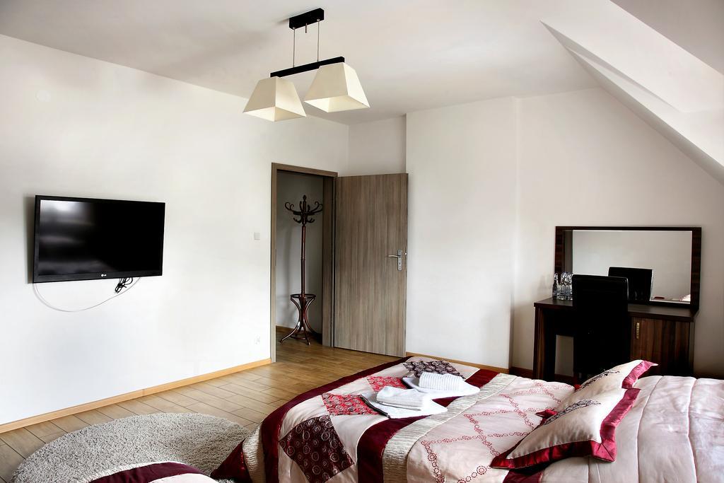 Bed and Breakfast Wodnik Krosno Habitación foto