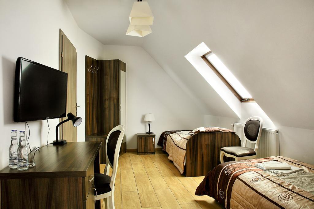 Bed and Breakfast Wodnik Krosno Habitación foto